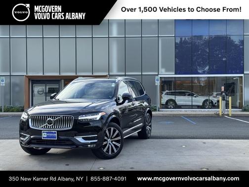 2023 Volvo XC90 B5 Plus
