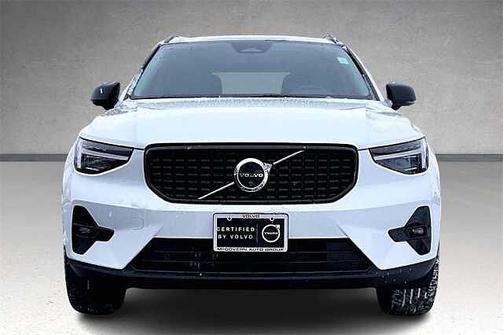 2026 Volvo XC40 Plus