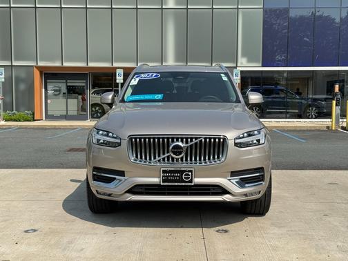 2023 Volvo XC90 B6 Plus 7-Seater