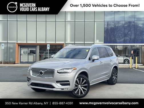2024 Volvo XC90 B5 Plus