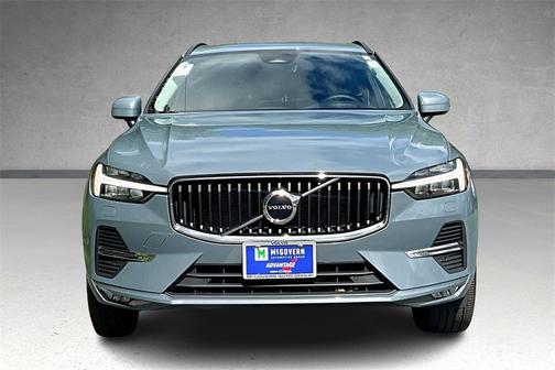 2022 Volvo XC60 B5 Momentum