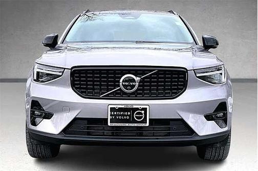 2026 Volvo XC40 Plus