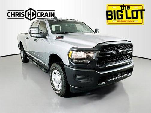2024 RAM 2500 Tradesman Crew Cab 4x4 64' Box