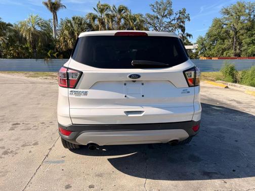 White 2017 Ford Escape SE