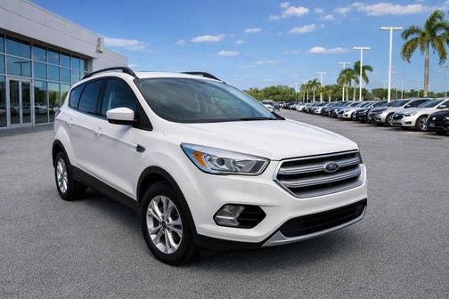 White 2017 Ford Escape SE