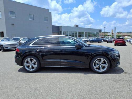 2023 Audi Q8 Prestige 55 TFSI quattro Tiptronic