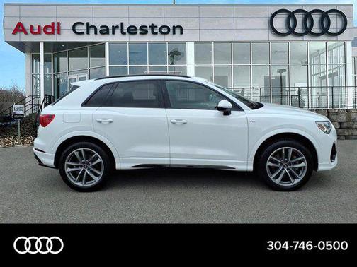 2023 Audi Q3 Premium Plus 45 TFSI S line quattro Tiptronic