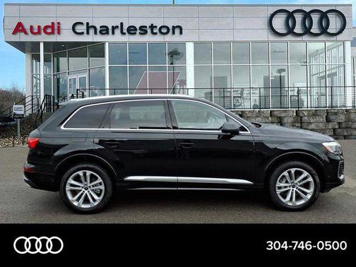 2025 Audi Q7 Premium 55 TFSI quattro Tiptronic