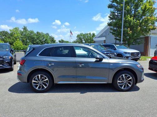 2025 Audi Q5 Premium Plus 45 TFSI S line quattro S tronic
