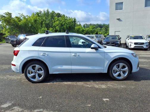 2025 Audi Q5 Prestige 45 TFSI S line quattro S tronic