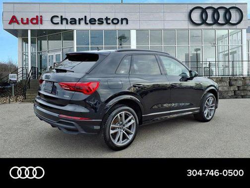 2025 Audi Q3 Premium 45 TFSI S line quattro Tiptronic