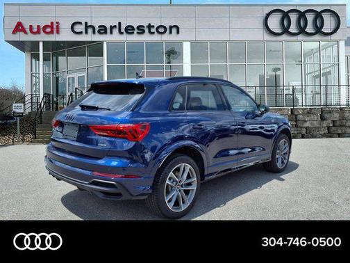 2025 Audi Q3 Premium 45 TFSI S line quattro Tiptronic