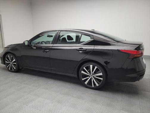 2022 Nissan Altima SR FWD