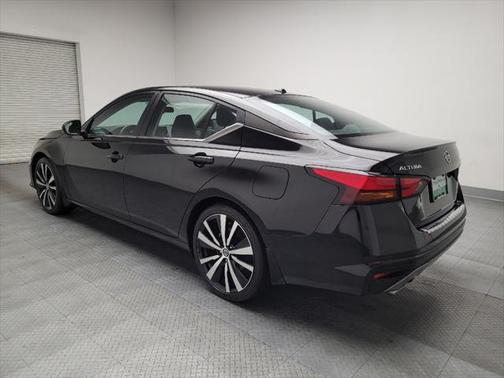 2022 Nissan Altima SR FWD