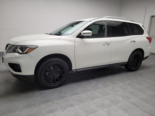 2018 Nissan Pathfinder SL