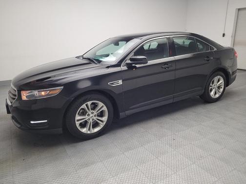 2017 Ford Taurus SEL