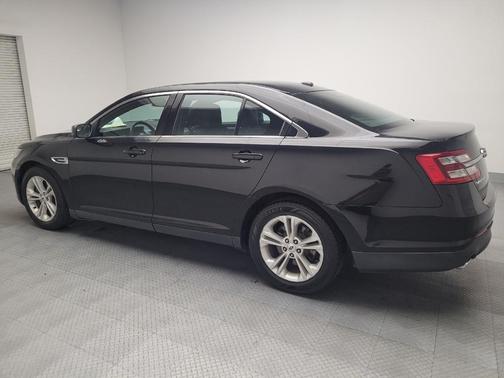 2017 Ford Taurus SEL