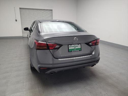 2022 Nissan Altima SR FWD