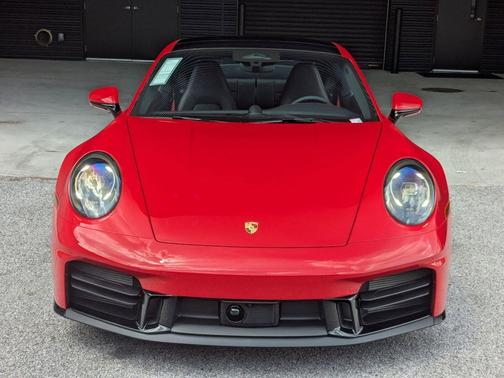 Guards Red 2026 Porsche 911 Carrera 4S
