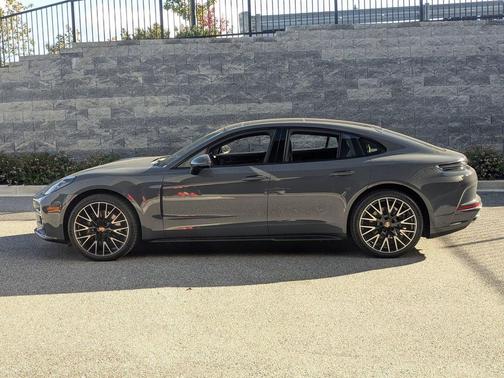 Slate Grey Neo 2026 Porsche Panamera 4