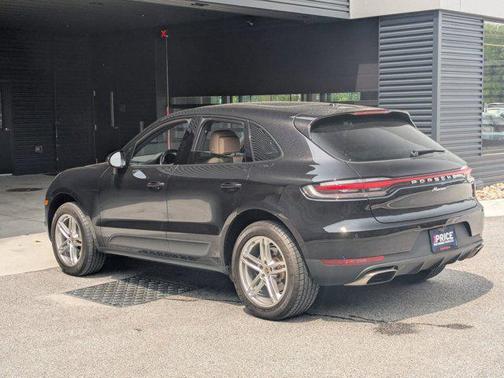 2021 Porsche Macan Base