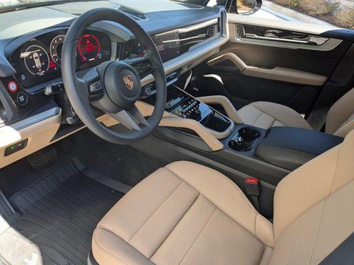 Chromite Black Metallic 2026 Porsche Cayenne Cayenne