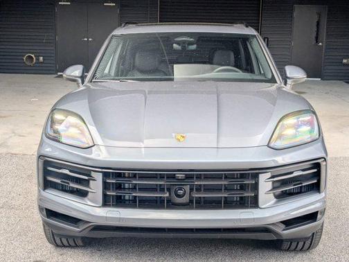 Vanadium Grey Metallic 2026 Porsche Cayenne Cayenne
