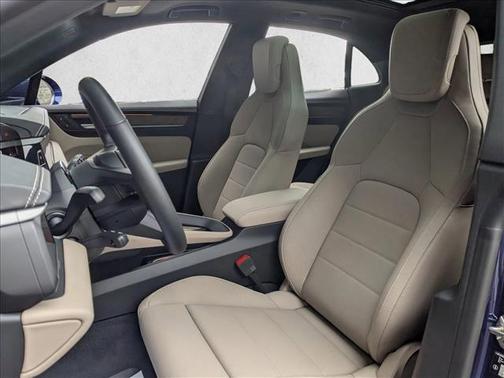 Gentian Blue Metallic 2026 Porsche Macan Macan Electric 4