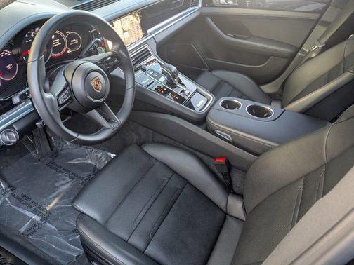 2023 Porsche Panamera RWD