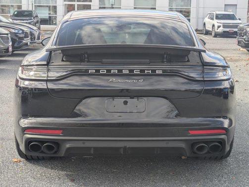 2023 Porsche Panamera RWD