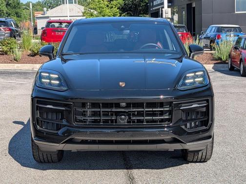 Chromite Black Met 2026 Porsche Cayenne Cayenne