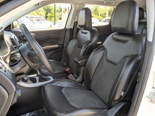 White Clearcoat 2018 Jeep Compass Latitude