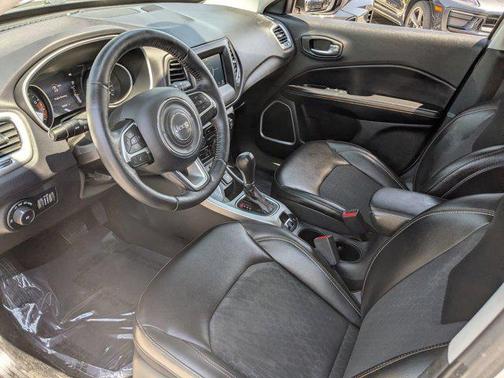 White Clearcoat 2018 Jeep Compass Latitude