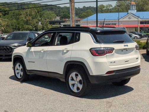 White Clearcoat 2018 Jeep Compass Latitude