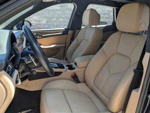 Black 2023 Porsche Macan Macan