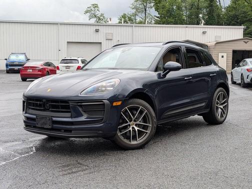 Night Blue Metallic 2023 Porsche Macan Macan