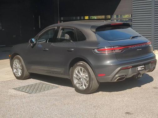Volcano Grey Metallic 2023 Porsche Macan