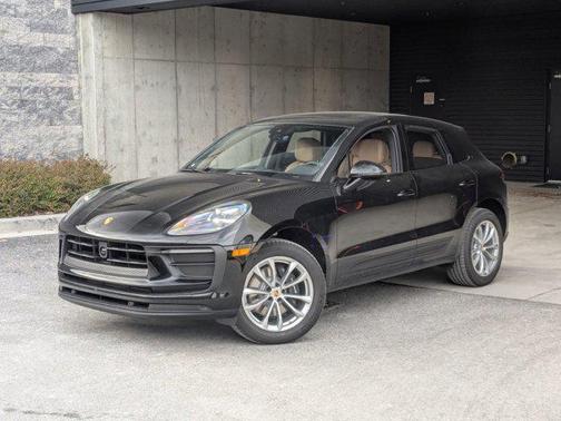 2026 Porsche Macan AWD