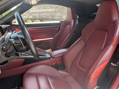 2020 Porsche 911 Carrera 4S Cabriolet