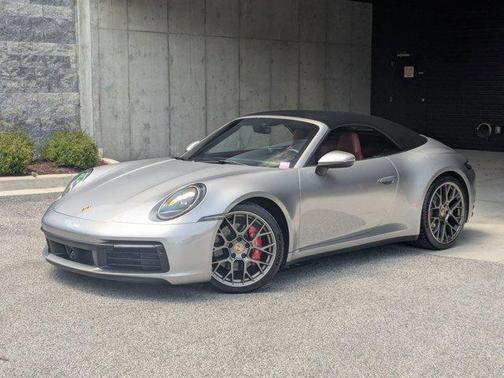2020 Porsche 911 Carrera 4S Cabriolet