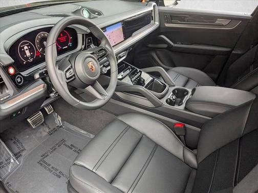 Chromite Black Metallic 2026 Porsche Cayenne Cayenne S E-Hybrid