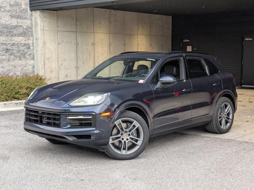 Algarve Blue Metallic 2026 Porsche Cayenne Cayenne