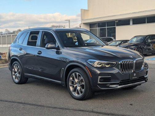 Arctic Grey Metallic 2022 BMW X5 xDrive40i