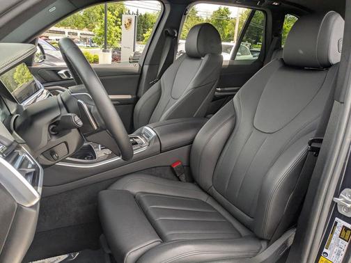 Arctic Grey Metallic 2022 BMW X5 xDrive40i