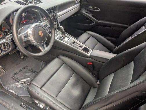 2013 Porsche 911 Carrera 4S Cabriolet