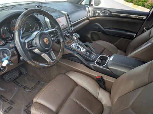 2017 Porsche Cayenne Platinum Edition