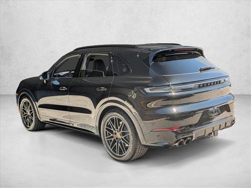Chromite Black Metallic 2026 Porsche Cayenne GTS