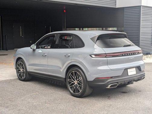 2025 Porsche Cayenne AWD