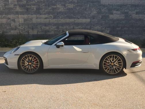 Carrara White Metallic 2021 Porsche 911