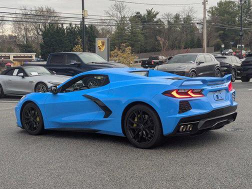 2024 Chevrolet Corvette Stingray w/2LT